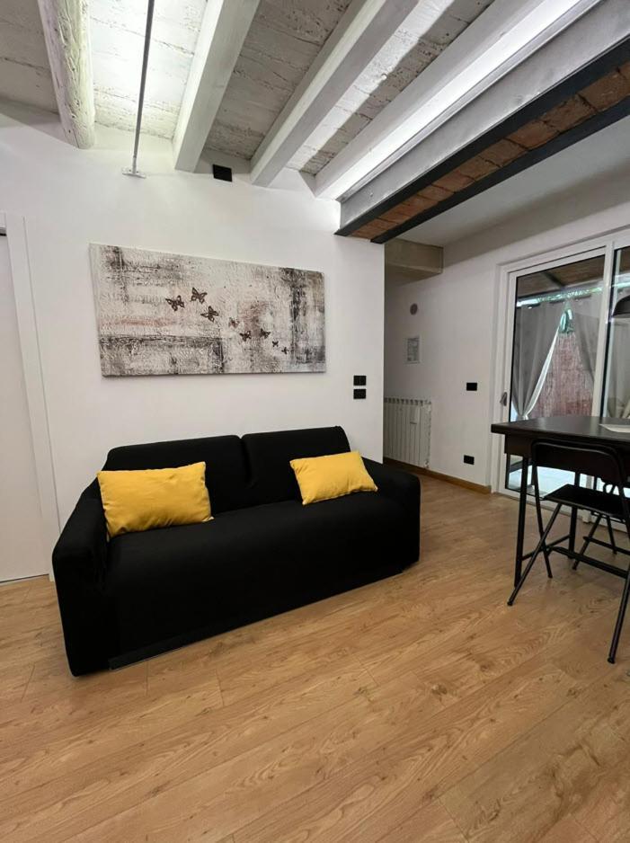 Teodorico Room & Apartment เวโรนา ภายนอก รูปภาพ